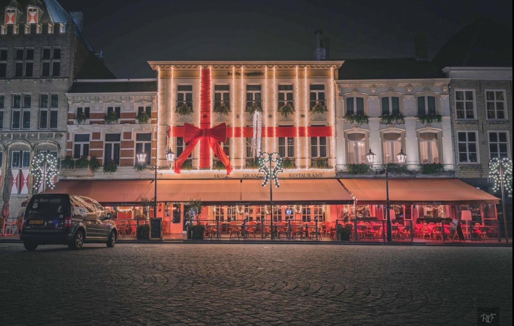 Grand Cafe Hotel De Bourgondier ベルヘン・オプ・ゾーム エクステリア 写真